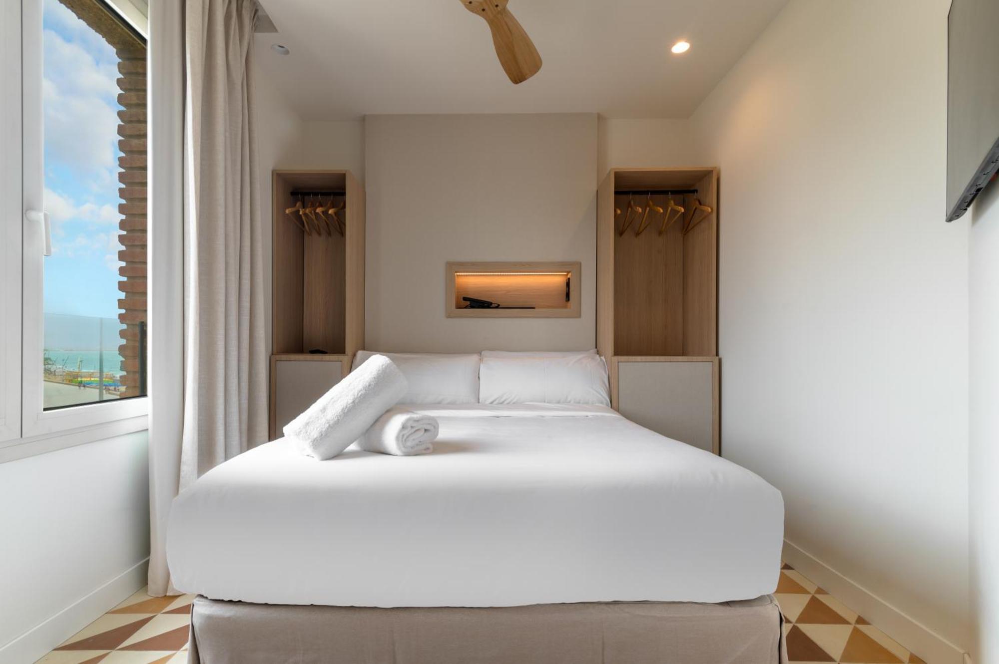 Akquaaa Boutique Hotel Calafell Room photo